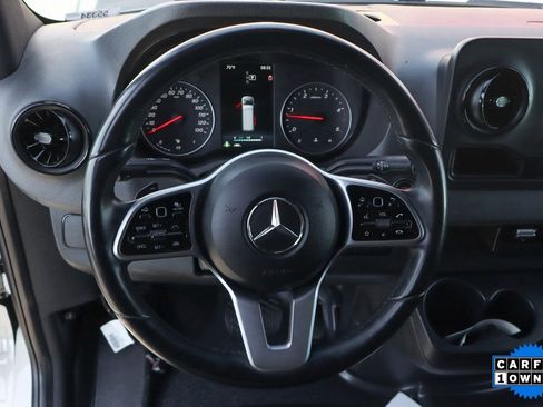 Used 2022 Mercedes-Benz Sprinter 2500 image 20
