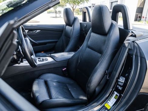 Used 2012 BMW Z4 sDrive35is image 4