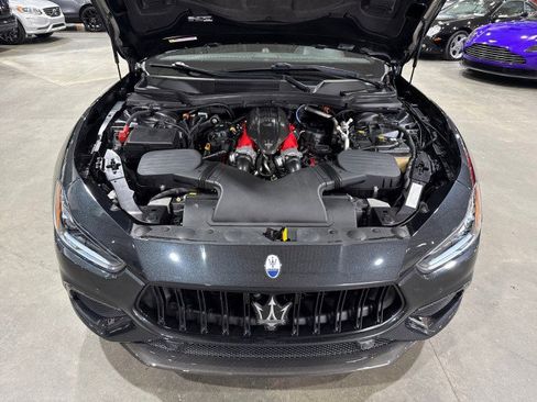 Used 2022 Maserati Ghibli Trofeo image 18