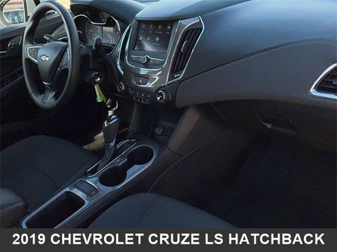 Used 2019 Chevrolet Cruze LS w/ LS Convenience Package image 14
