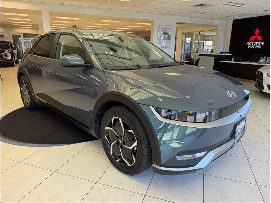 Used 2024 Hyundai Ioniq 5 SEL RWD image 3