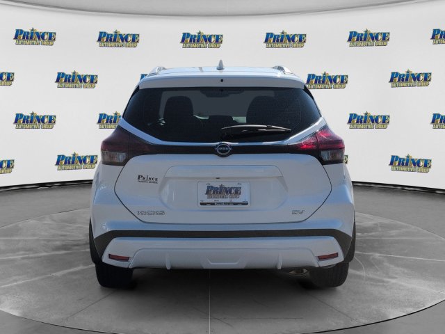 Used 2023 Nissan Kicks SV FWD image 10