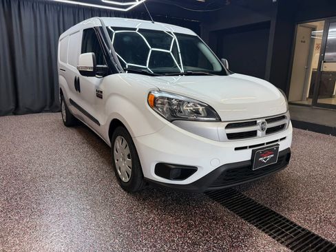 Used 2015 RAM ProMaster City Tradesman SLT FWD image 10