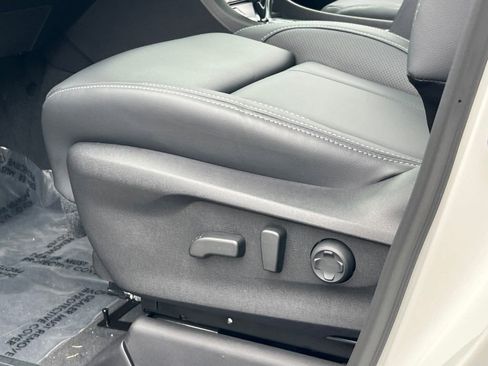 New 2025 Subaru Ascent Limited image 17