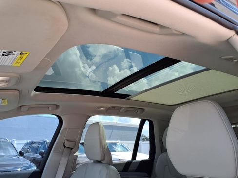 Certified 2024 Volvo XC90 B5 Core w/ Protection Package Premier image 24