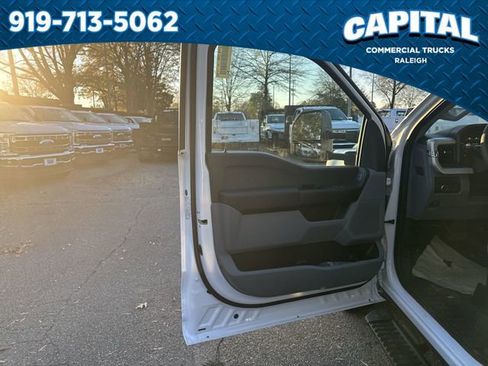 New 2025 Ford F350 XL w/ XL Chrome Package image 19