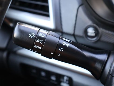 Certified 2022 Subaru Forester Premium AWD/4WD image 16
