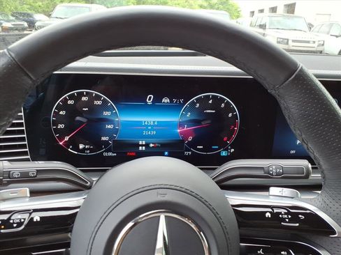Certified 2025 Mercedes-Benz GLS 580 4MATIC image 18