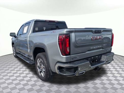 Used 2024 GMC Sierra 1500 SLT w/ SLT Premium Plus Package AWD/4WD image 5