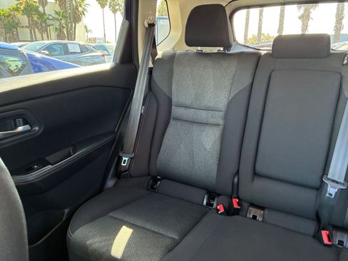 Used 2025 Nissan Rogue SV image 41