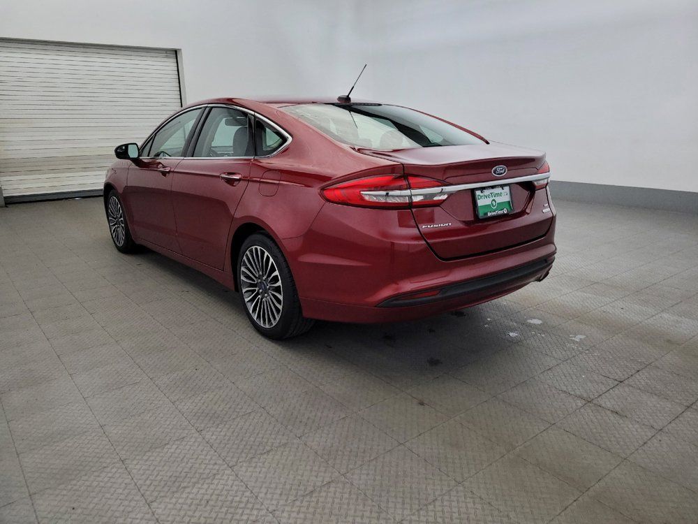 Used 2018 Ford Fusion SE w/ Fusion SE Technology Package FWD image 5