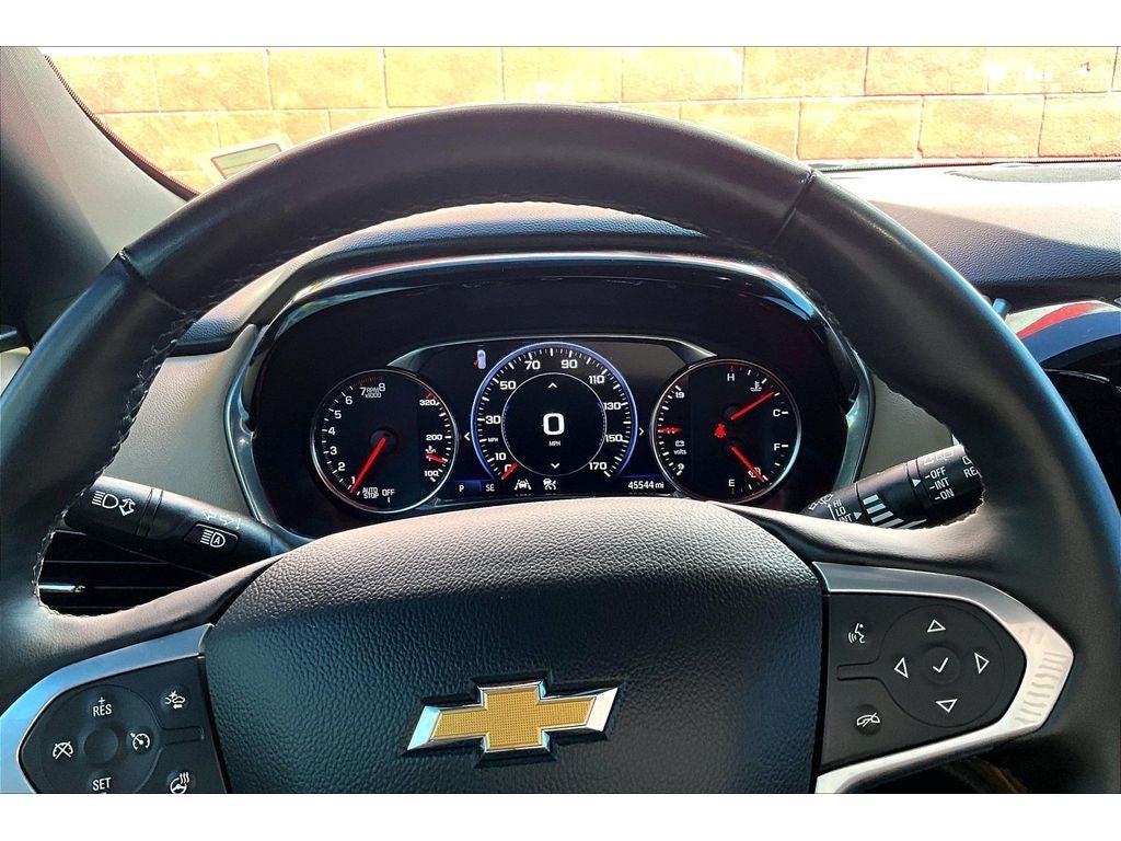 Used 2023 Chevrolet Traverse Premier AWD/4WD image 22