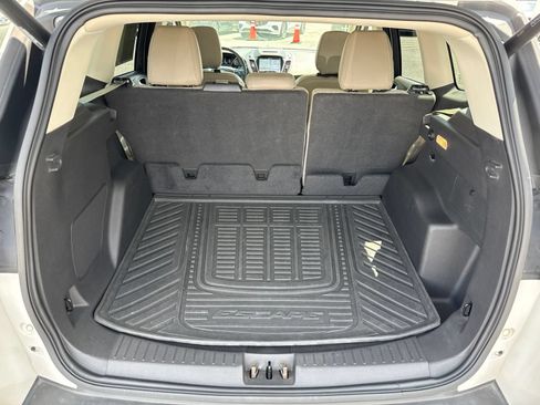 Used 2018 Ford Escape Titanium AWD/4WD image 11