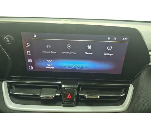 Used 2024 Chevrolet TrailBlazer LT w/ Convenience Package image 6