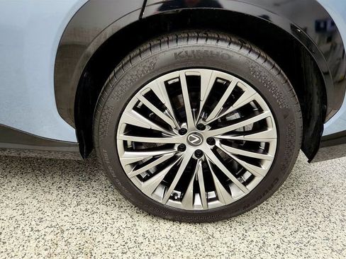 Used 2024 Lexus RZ 450e Premium w/ Cold Area Package AWD/4WD image 9