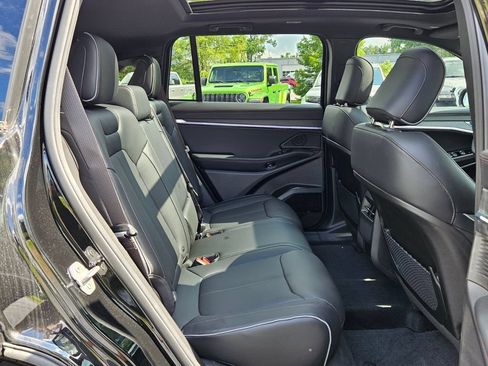 New 2025 Jeep Wagoneer S Limited AWD/4WD image 14