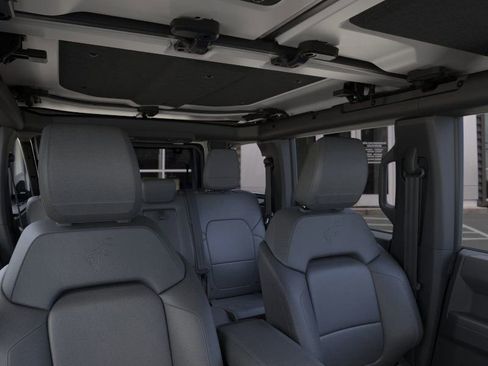 New 2026 Ford Bronco Badlands w/ Sasquatch Package image 12