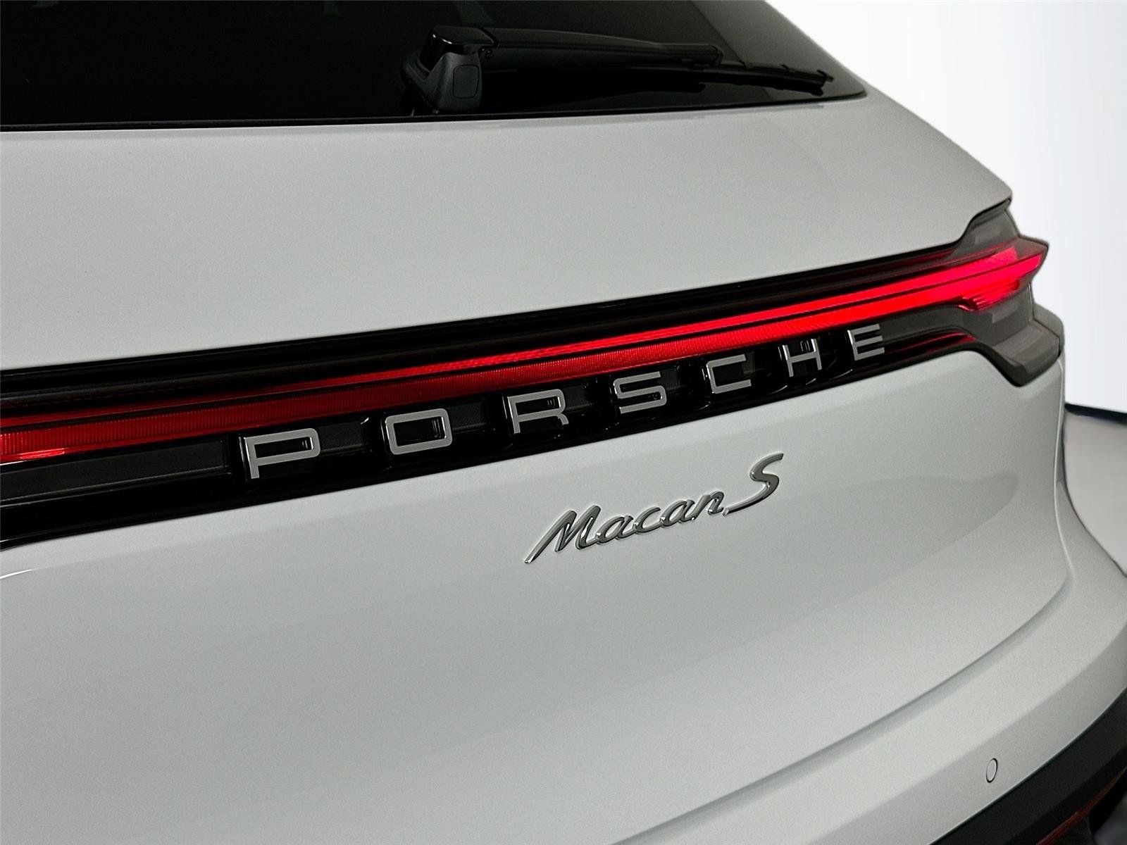 Certified 2026 Porsche Macan S AWD/4WD image 17