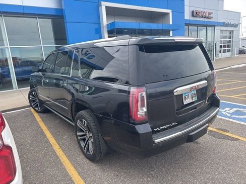 Used 2020 GMC Yukon XL Denali w/ Denali Ultimate Package image 7