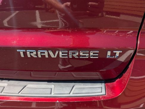 Used 2015 Chevrolet Traverse LT FWD image 12