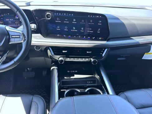 Used 2025 Chevrolet Tahoe RST w/ Comfort Package AWD/4WD image 12