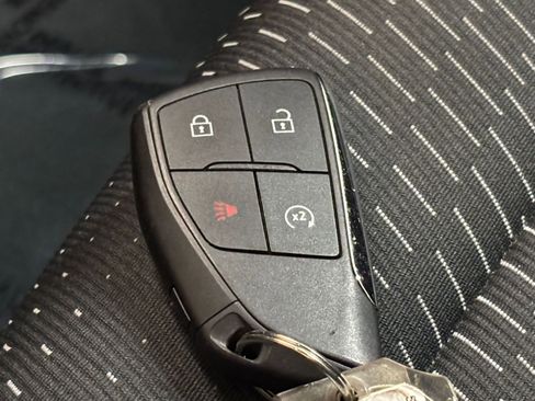 Used 2025 Chevrolet Equinox LT image 24