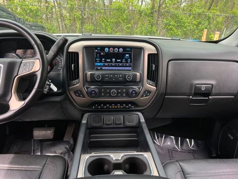 Used 2018 GMC Sierra 1500 Denali image 17