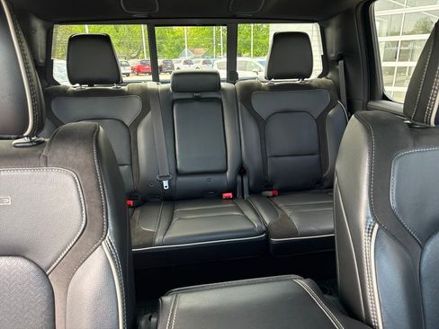 Used 2024 RAM 1500 Laramie AWD/4WD image 39