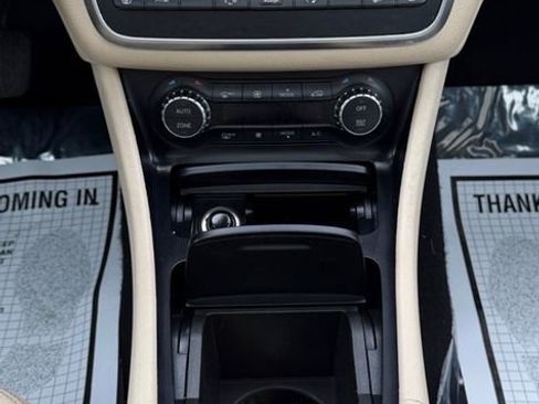 Used 2015 Mercedes-Benz GLA 250 4MATIC image 16