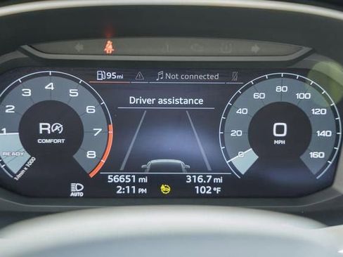 Used 2021 Audi Q3 2.0T Premium Plus w/ Premium Plus Package image 4