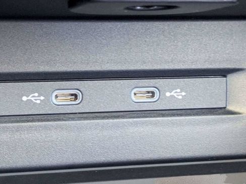 New 2026 Volkswagen Taos SE FWD image 24