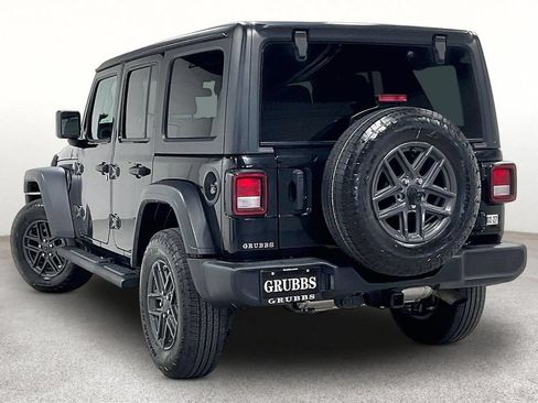 Used 2024 Jeep Wrangler Unlimited Sport AWD/4WD image 15