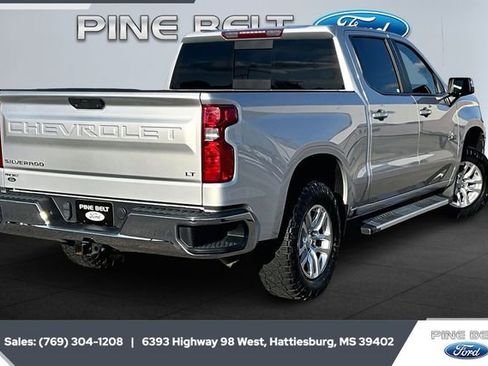 Used 2020 Chevrolet Silverado 1500 LT w/ Texas Edition image 11