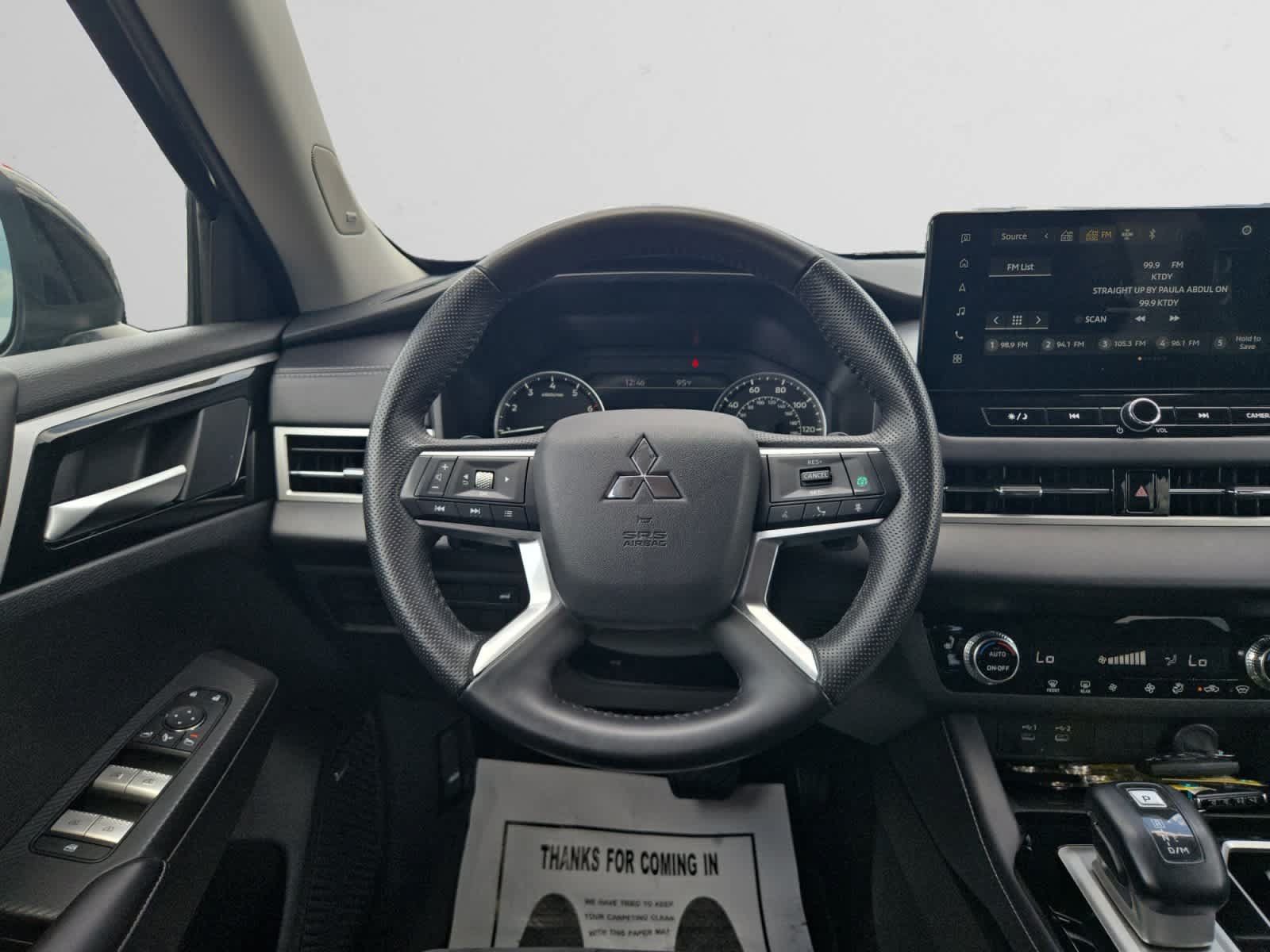 Used 2025 Mitsubishi Outlander SE AWD/4WD image 12