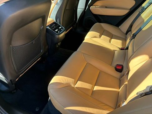 Used 2023 Volvo XC60 B5 Ultimate w/ Protection Package Premier image 19