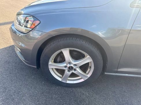 Used 2019 Volkswagen Golf S w/ Driver Assistance Package AWD/4WD image 15