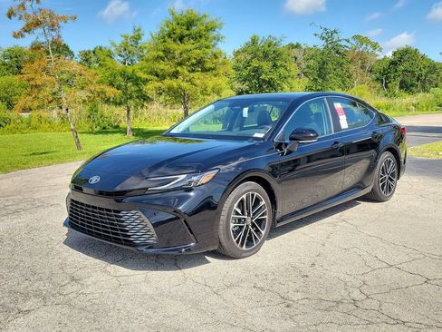 New 2026 Toyota Camry XLE w/ Premium Plus Package FWD image 31