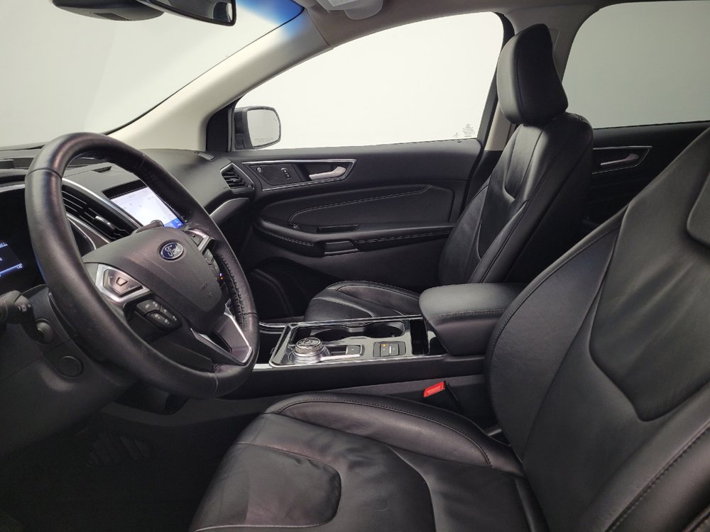 Used 2020 Ford Edge Titanium AWD/4WD image 17