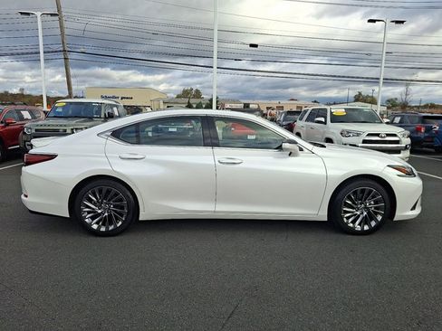 Used 2024 Lexus ES 350 Ultra Luxury image 7