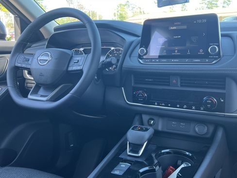 New 2026 Nissan Rogue SV FWD image 3