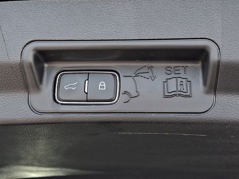 Certified 2025 Ford Explorer ST AWD/4WD image 29