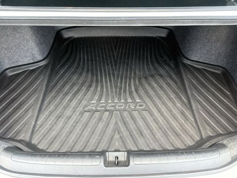 Certified 2018 Honda Accord Touring image 33