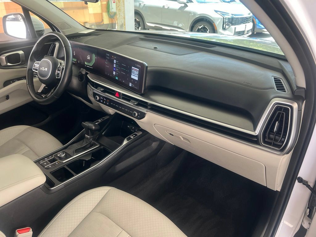 Certified 2024 Kia Sorento S w/ Panoramic Sunroof Package FWD image 21
