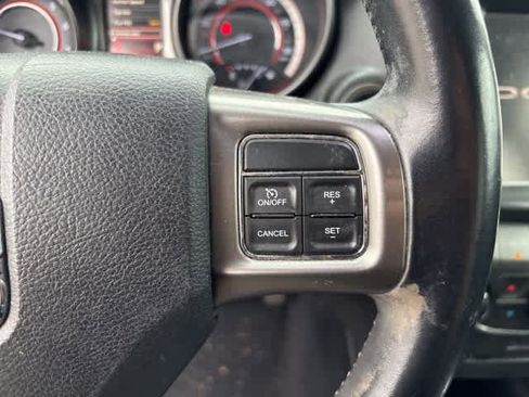 Used 2015 Dodge Journey Crossroad w/ Flexible Seating Group image 12