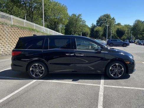 Used 2022 Honda Odyssey Elite image 7