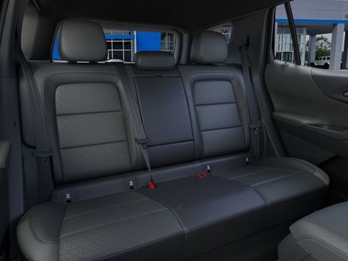 New 2026 Chevrolet Equinox LT FWD image 17