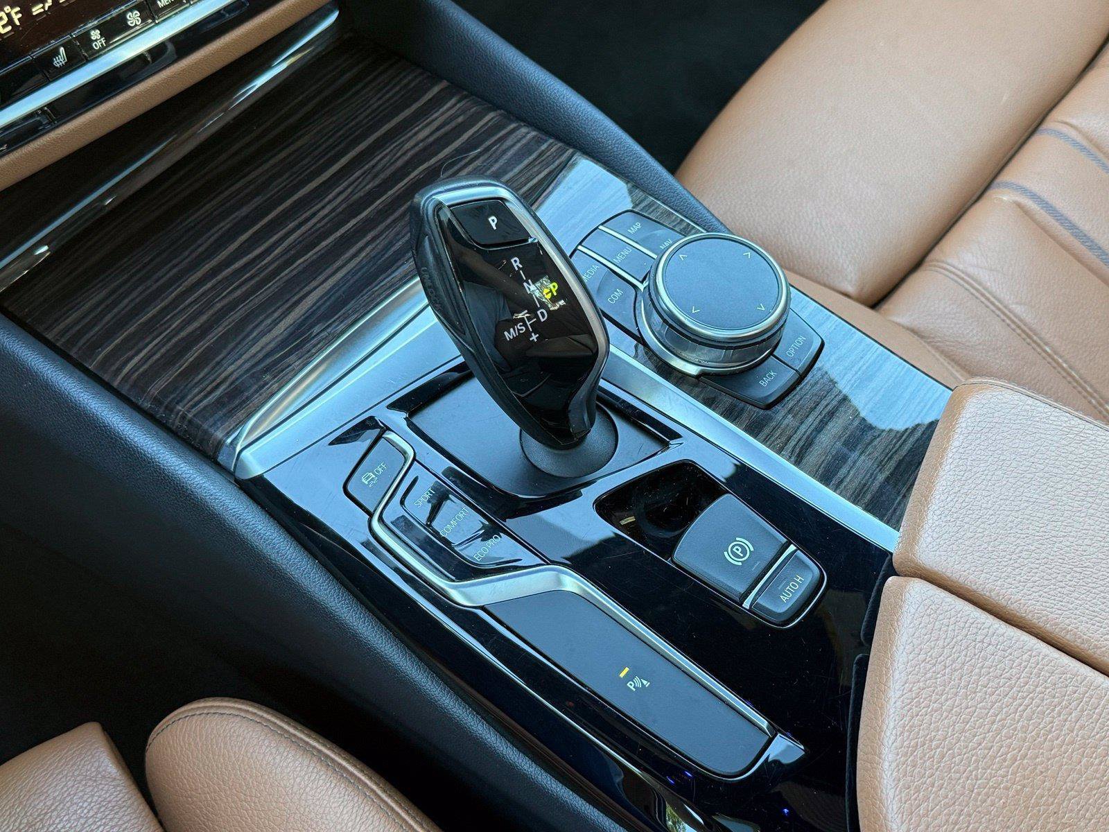 Used 2018 BMW 530i RWD image 42