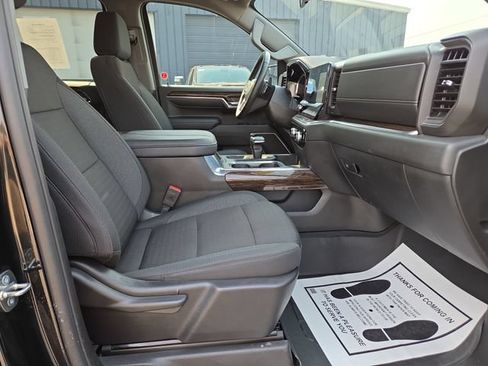 Used 2024 GMC Sierra 1500 Elevation w/ LPO, Elevation Black Package AWD/4WD image 37