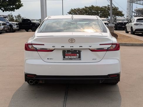 Used 2025 Toyota Camry SE FWD image 7