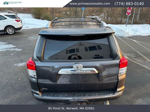 Used 2011 Toyota 4Runner SR5 image 25